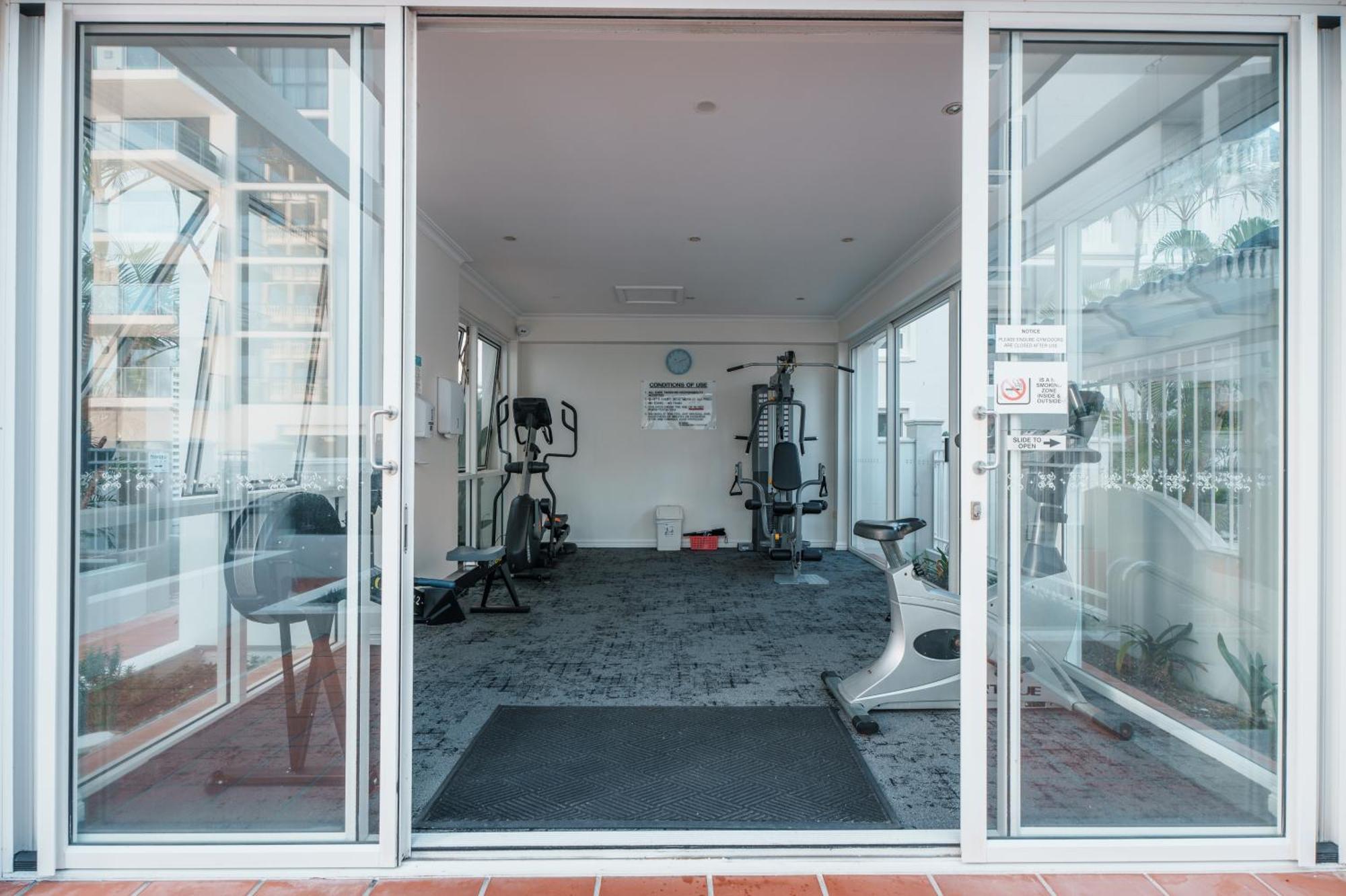 La Grande Apartments Гоулд Коуст Екстериор снимка